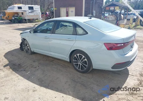 2025 Volkswagen Jetta 1.5T Sport from USA, damaged, VIN 3VWBX7BU8SM059193